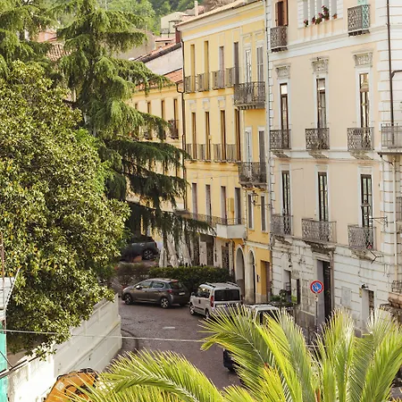 Отель Albergo Centrale Ламеция-Терме