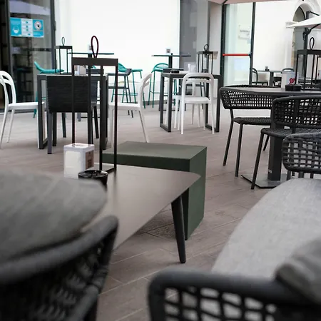 Albergo Centrale فندق