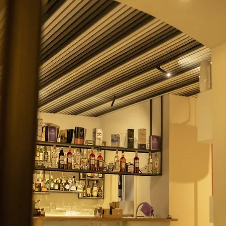 Albergo Centrale Отель Ламеция-Терме