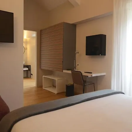 호텔 Albergo Centrale 라메지아 테르메