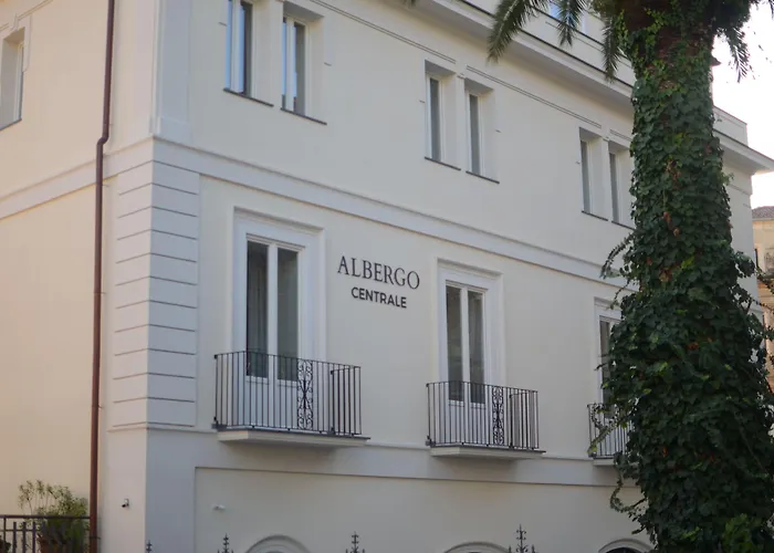Hotel Albergo Centrale 3*
